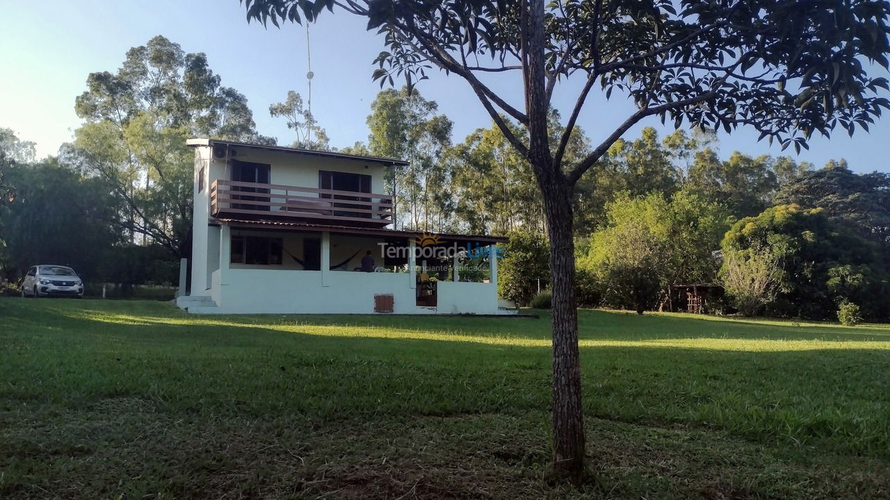 Granja para alquiler de vacaciones em Reginópolis (Palmital)