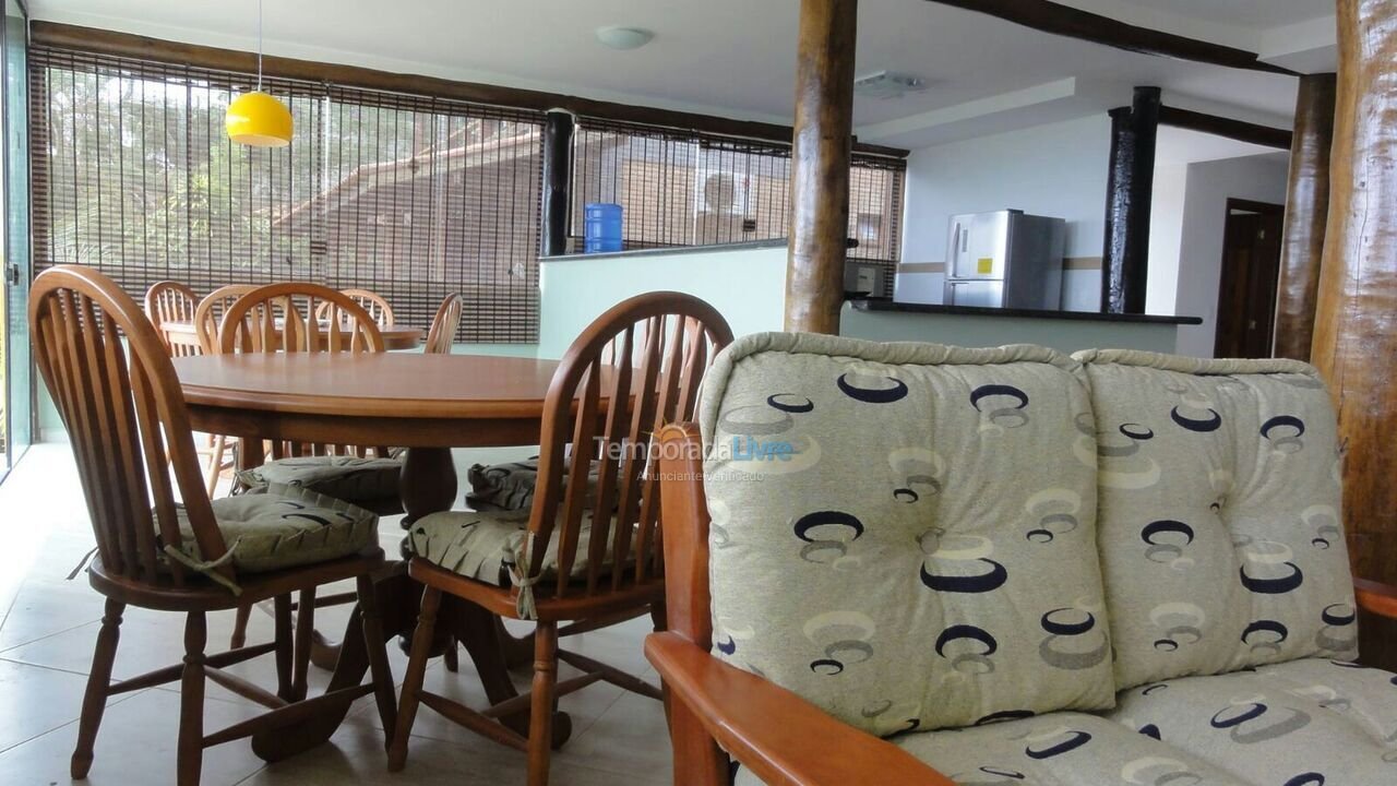 Casa para aluguel de temporada em Ubatuba (Tenório Praia Vermelha do Centro)