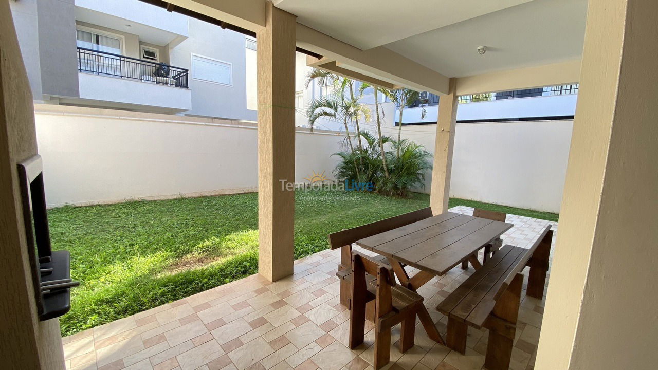 Apartment for vacation rental in Bombinhas (Mariscal)