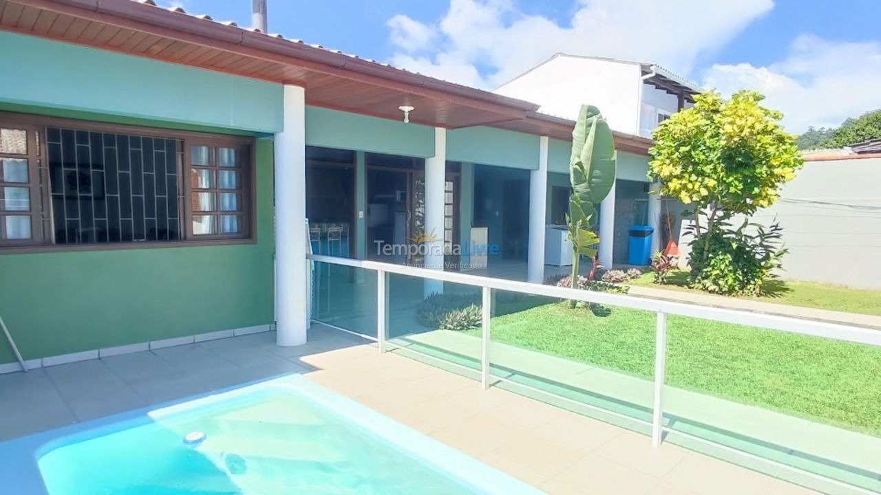 House for vacation rental in Florianopolis (Canasvieiras)