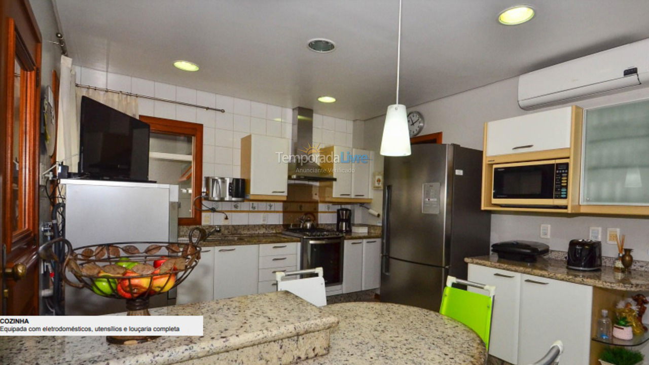 House for vacation rental in Florianopolis (Jurerê Internacional)