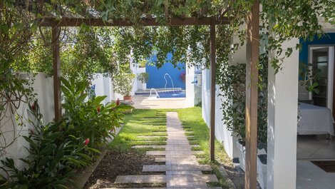 House with pool, in Condo Paraíso, Guarajuba BA