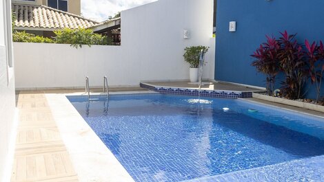 House with pool, in Condo Paraíso, Guarajuba BA