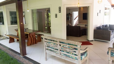 House with pool, in Condo Paraíso, Guarajuba BA