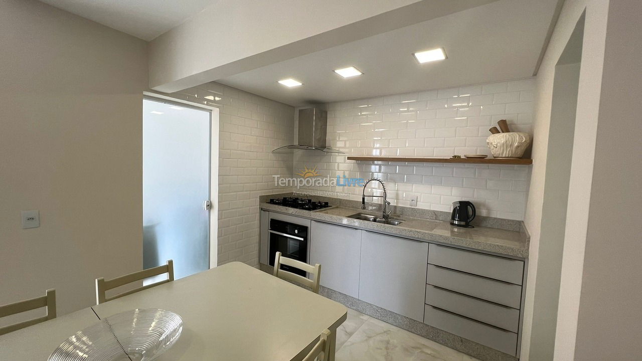 Apartamento para aluguel de temporada em Balneário Camboriú (Centro)