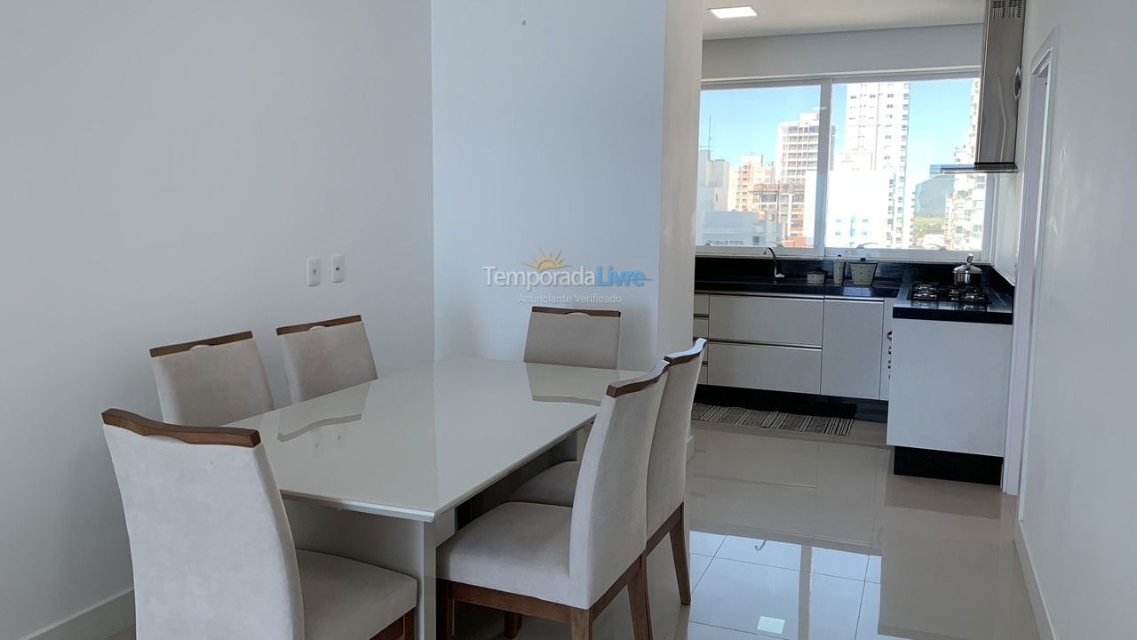 Apartamento para alquiler de vacaciones em Itapema (Meia Praia)