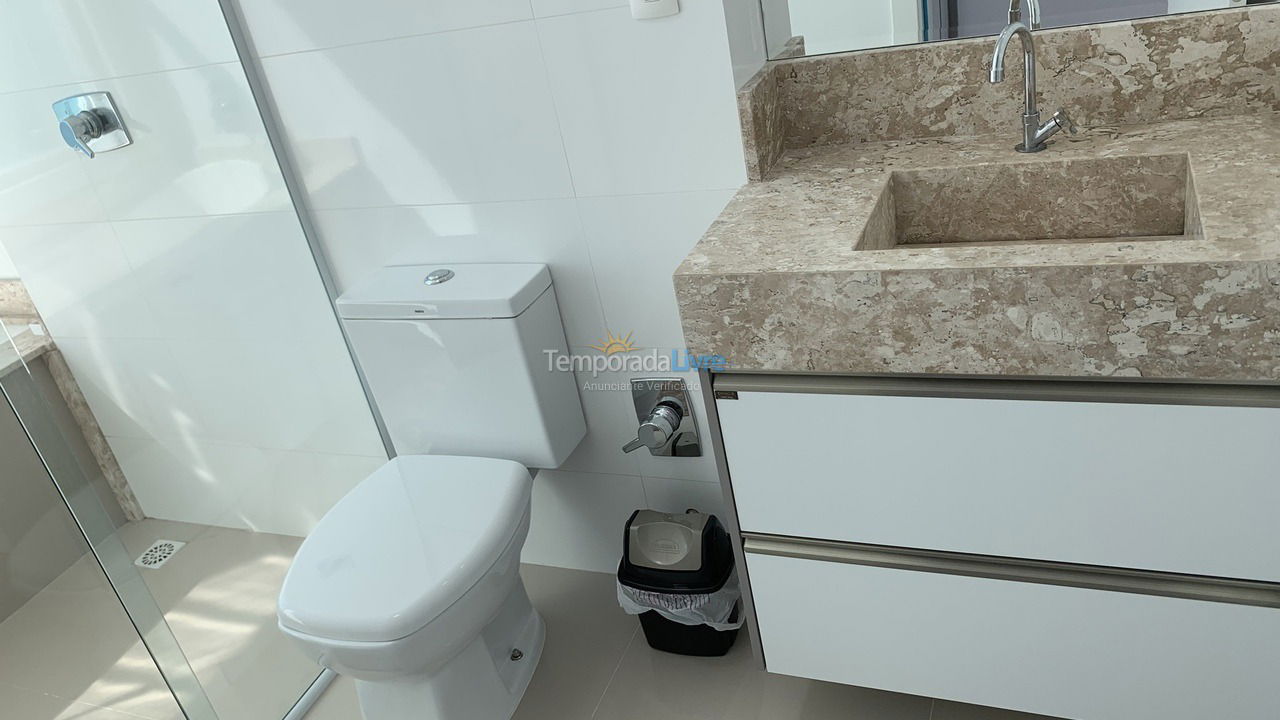 Apartamento para alquiler de vacaciones em Itapema (Meia Praia)