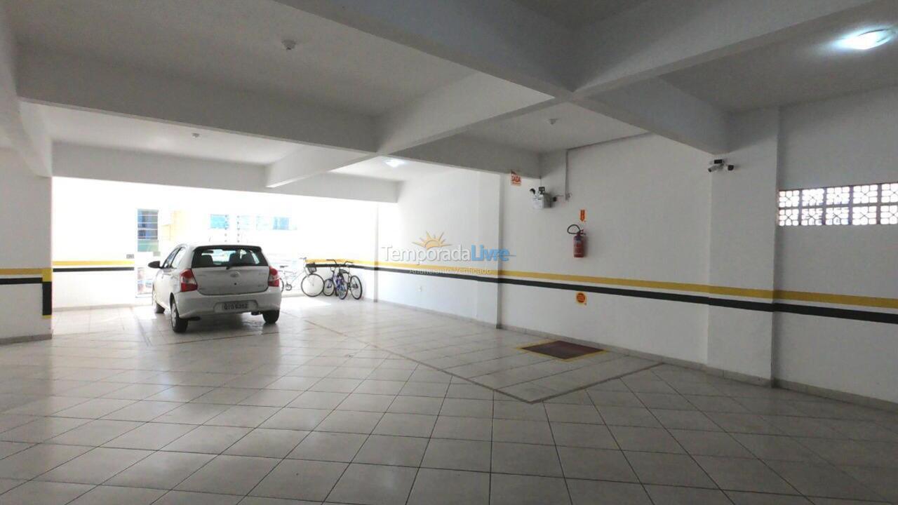 Apartamento para aluguel de temporada em Itapema (Meia Praia)