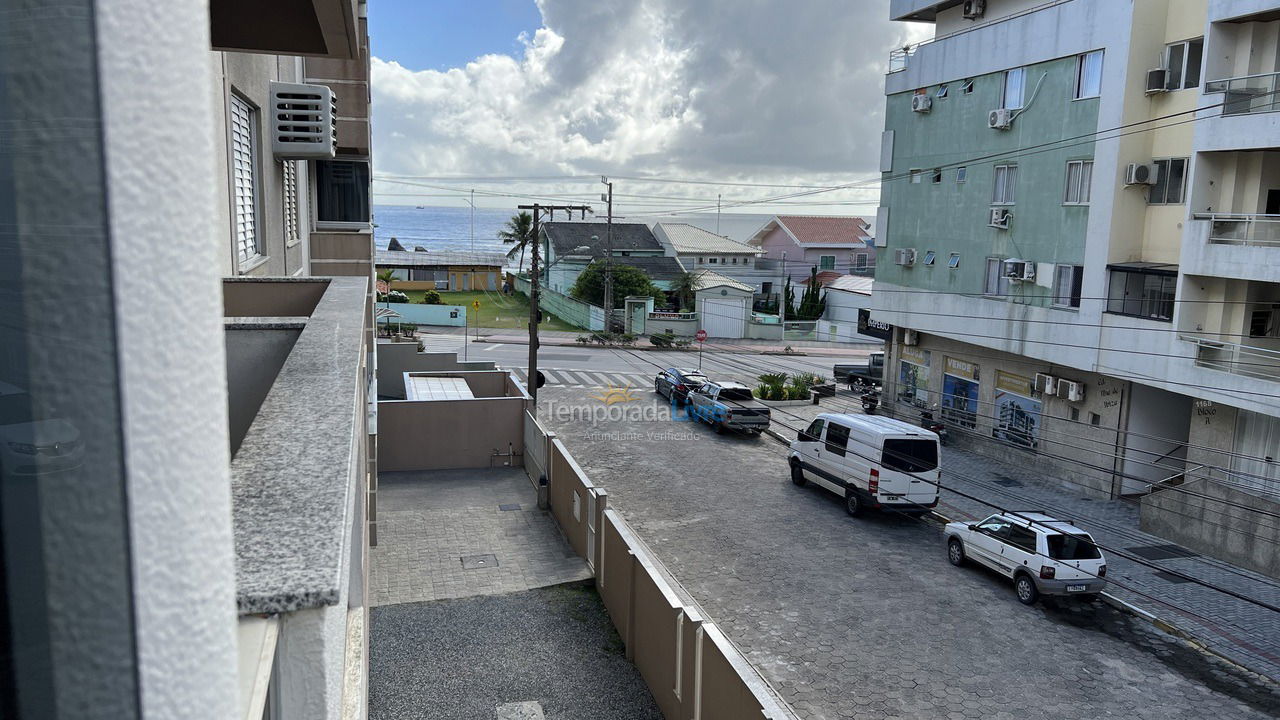 Apartamento para aluguel de temporada em Bombinhas (Praia de Bombas)