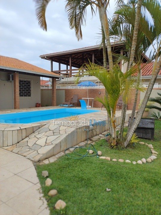 House for vacation rental in Guaratuba (Coroados)