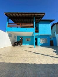 FOR 16 PEOPLE – SWIMMING POOL – AIR CONDITION. – WIFI - 3 BEDROOMS. - 700 M. FROM THE BEACH