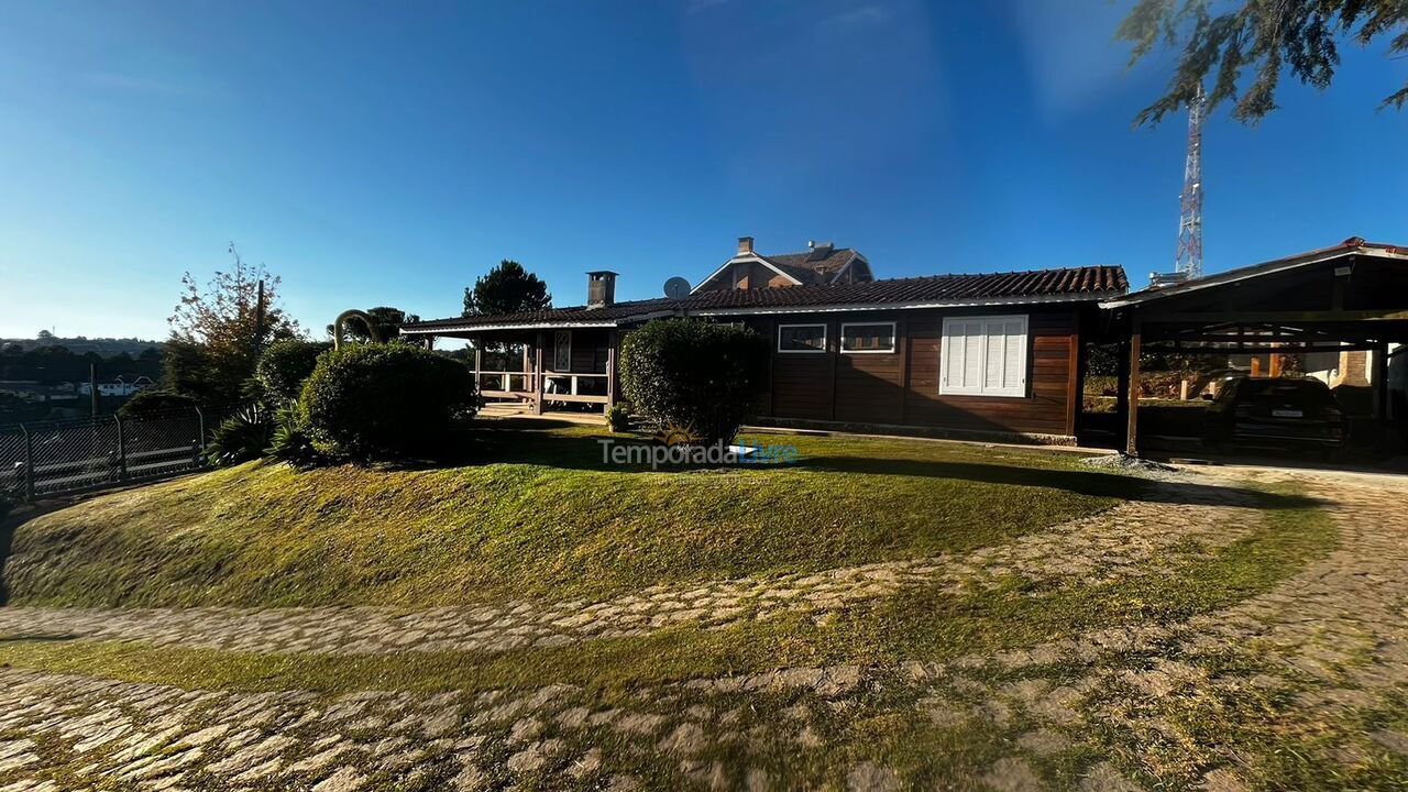 Casa para aluguel de temporada em Campos do Jordão (Alto da Vila Inglesa)