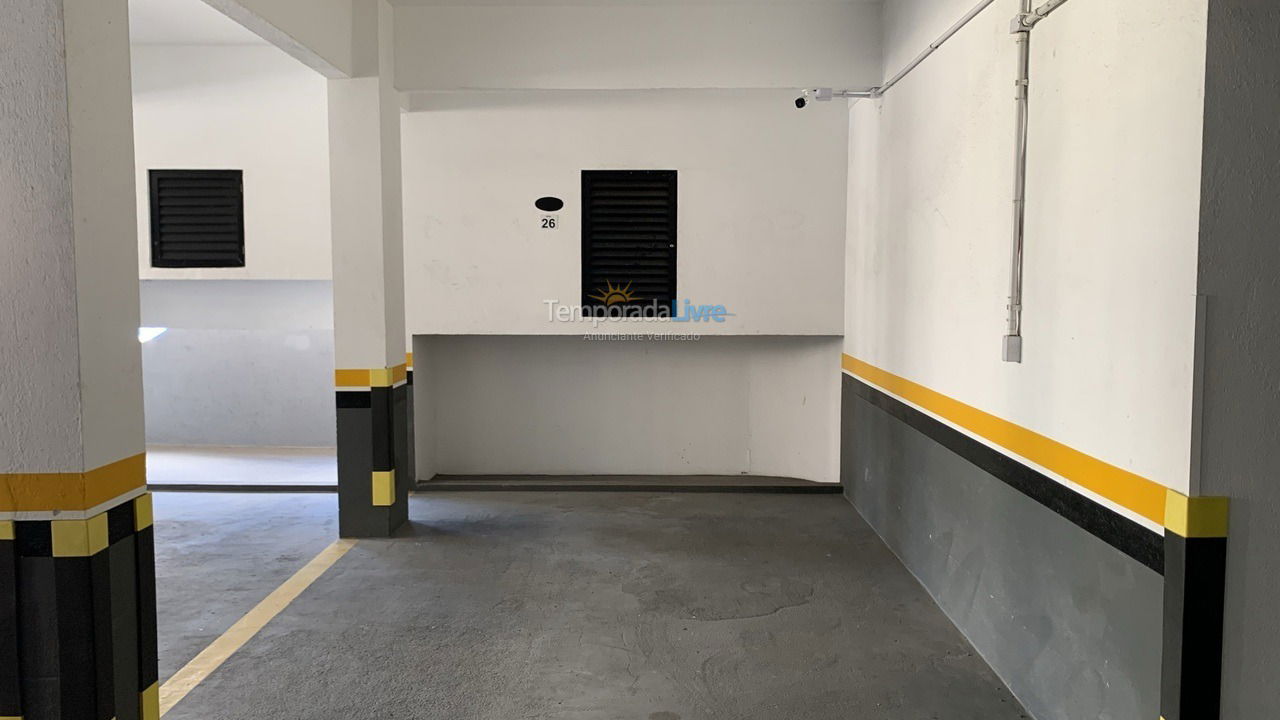 Apartamento para aluguel de temporada em Itapema (Meia Praia)