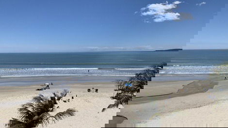 PÉ NA AREIA 3 DORMITÓRIOS
