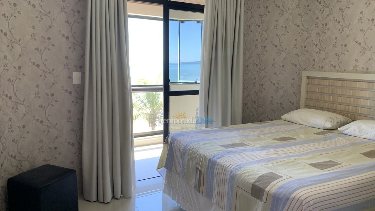 Apartamento para aluguel de temporada em Itapema (Meia Praia)
