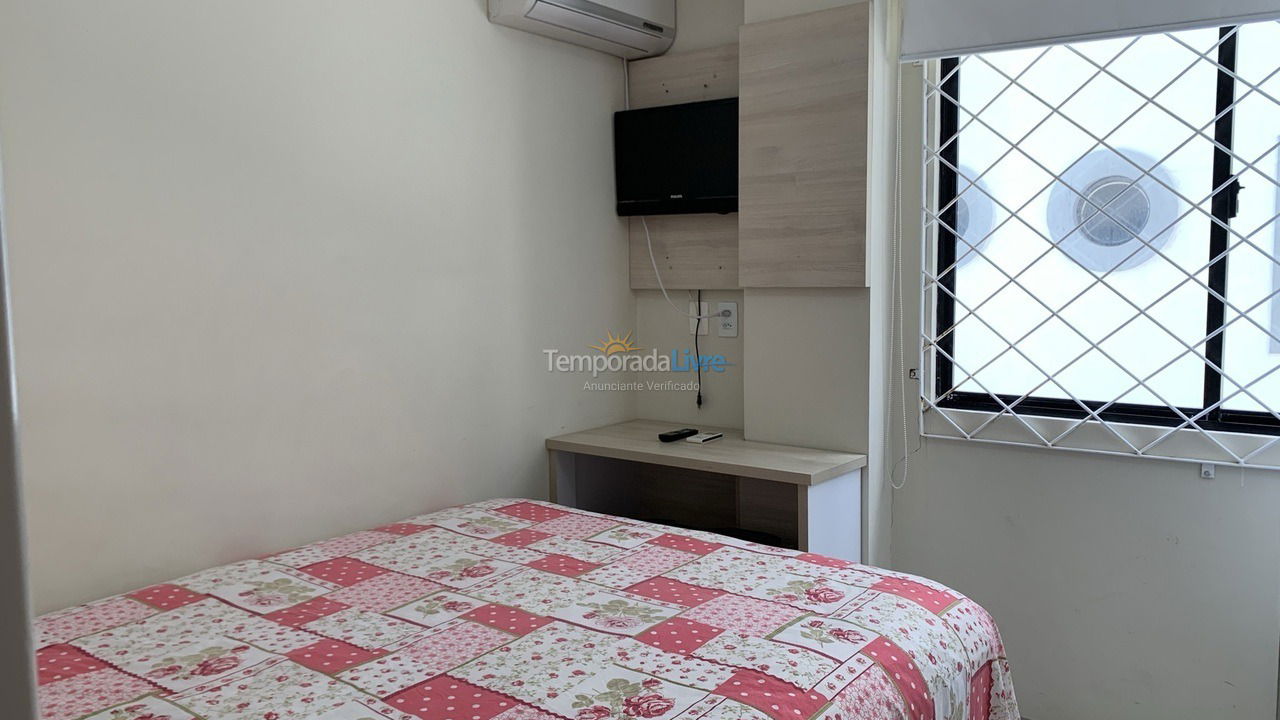 Apartamento para aluguel de temporada em Itapema (Meia Praia)