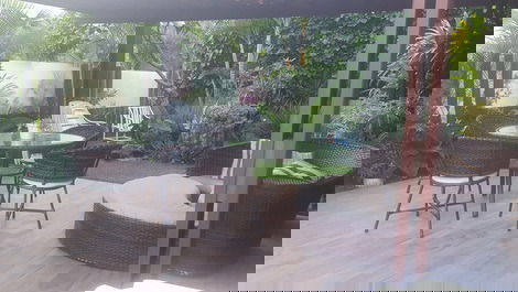 Casa com piscina em Camaçari Praia de Guarajuba - Muito próxima ao mar