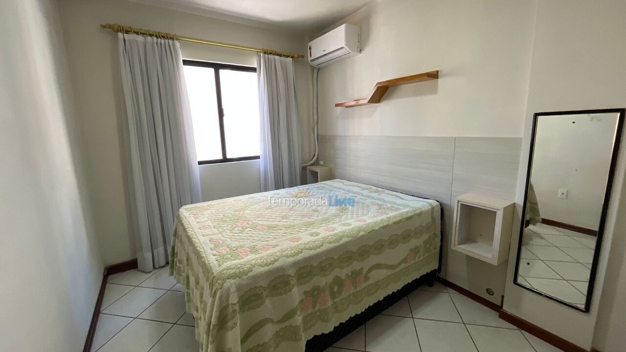 Apartamento para aluguel de temporada em Itapema (Meia Praia)