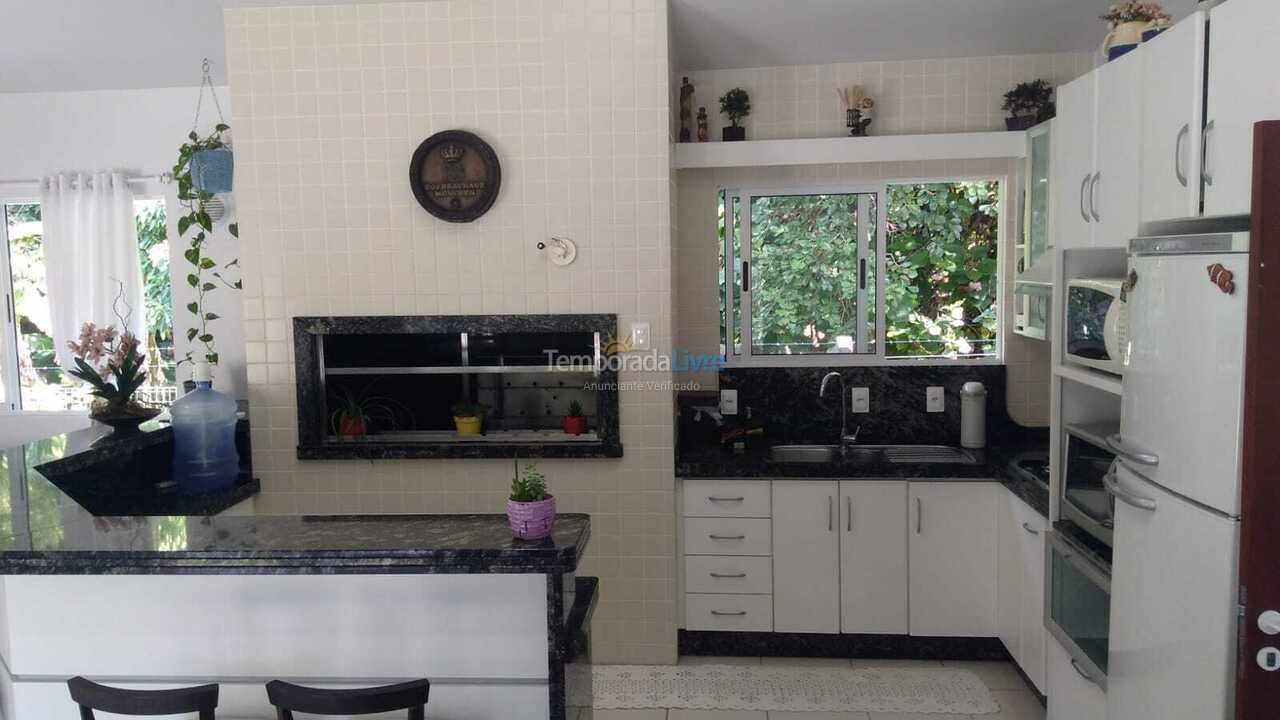Casa para aluguel de temporada em Bombinhas (Praia da Conceição)