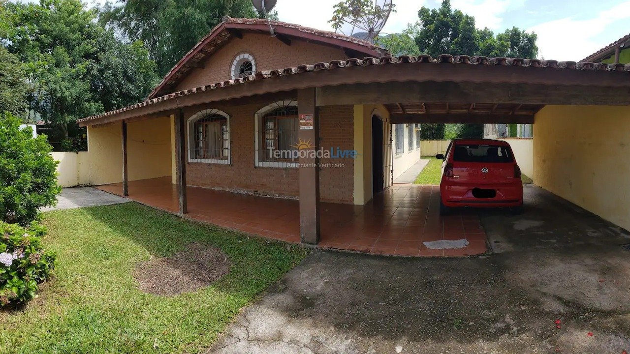 Casa para aluguel de temporada em São Paulo (Praia do Sapê)