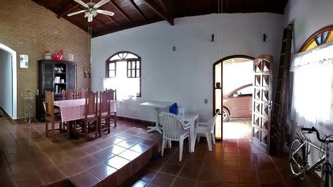 Acogedora casa en Maranduba