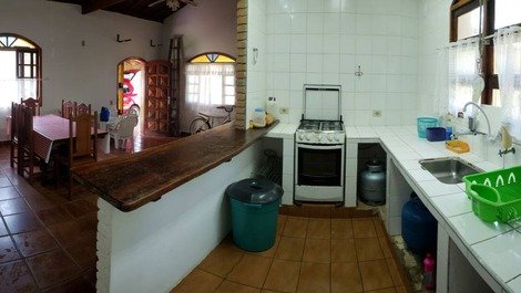 Acogedora casa en Maranduba