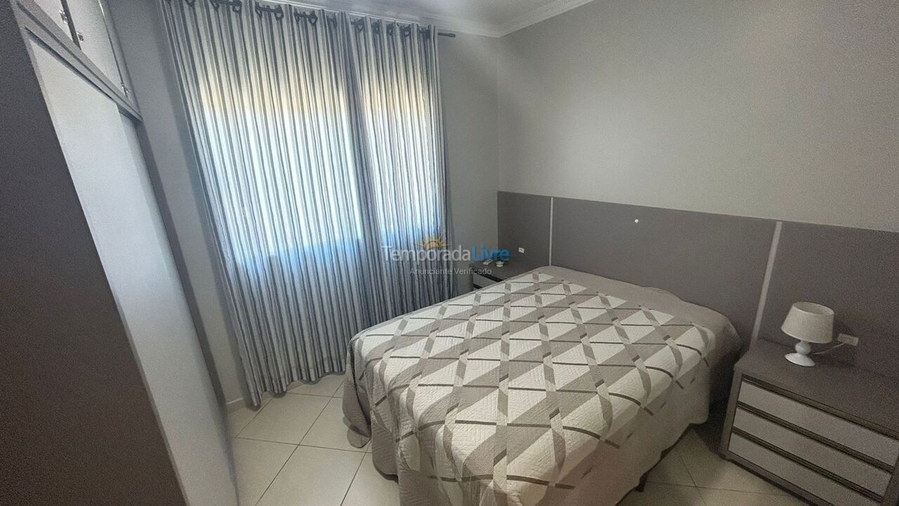 Apartamento para aluguel de temporada em Bombinhas (Praia de Bombas)