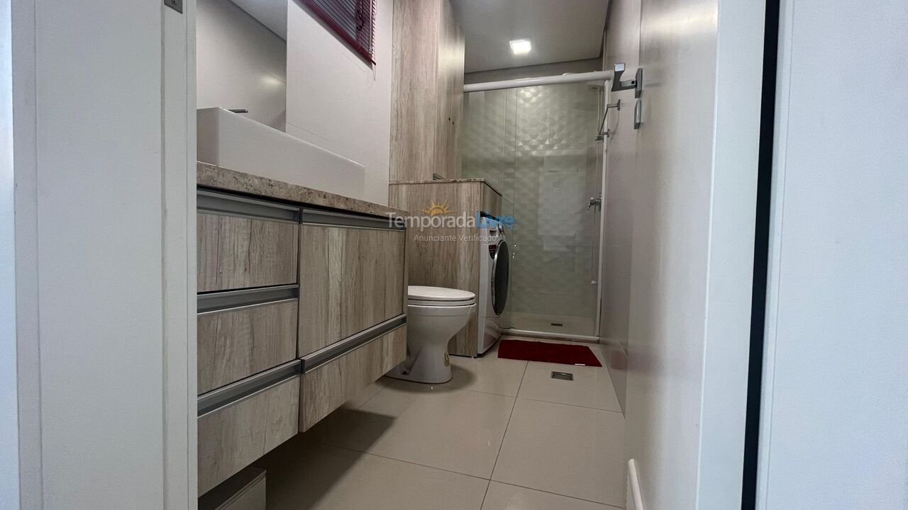 Apartamento para aluguel de temporada em Balneário Camboriú (Centro)