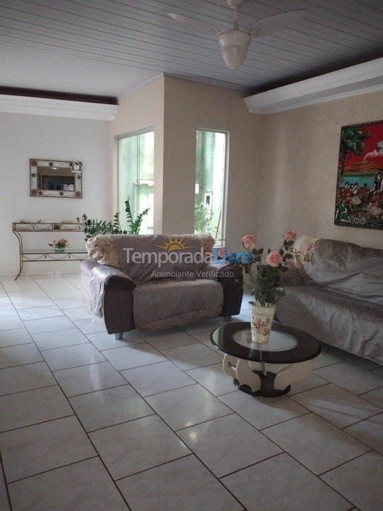 House for vacation rental in Olímpia (Jardim Leonor)