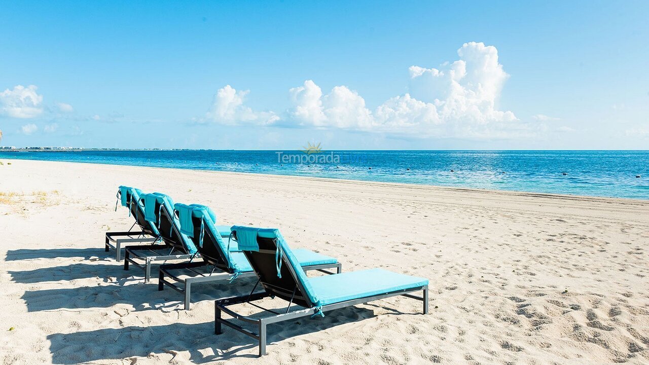 Casa para alquiler de vacaciones em Cancun (Prolongacion Bonampak)