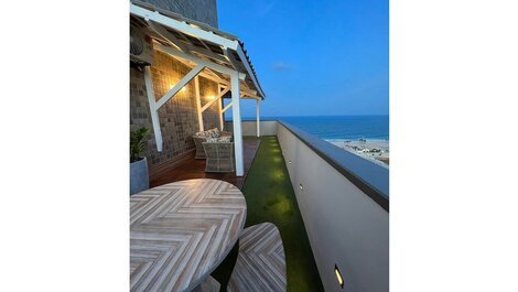 Ático con vistas al mar, terraza privada, barbacoa