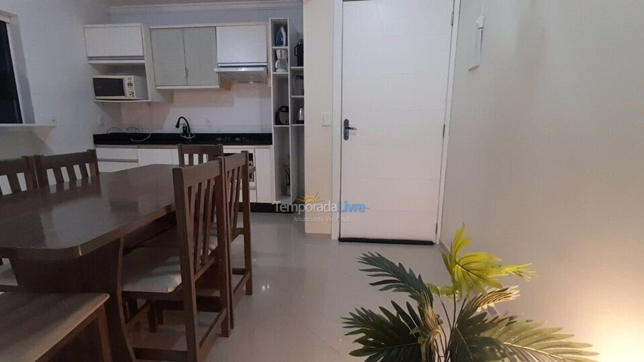 Apartamento para aluguel de temporada em Piratuba (Centro)
