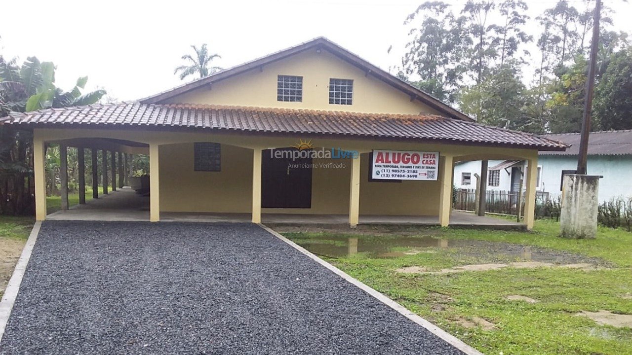Granja para alquiler de vacaciones em Iguape (Casemiro Teixeira Km 48100)