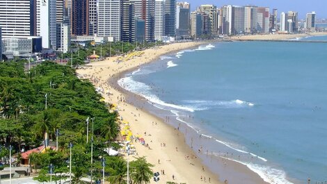 Apartamento a 200 metros da feirinha da beira mar