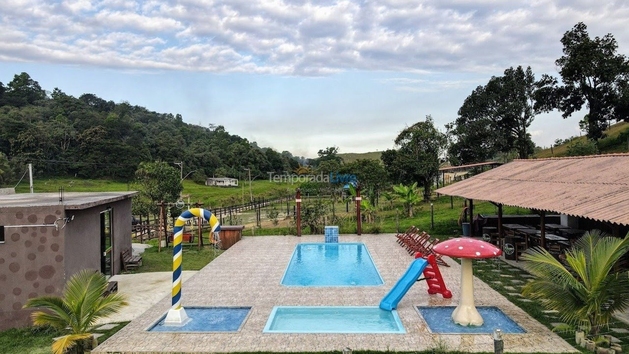 Ranch for vacation rental in Duque de Caxias (Capivari Xerem Rj)