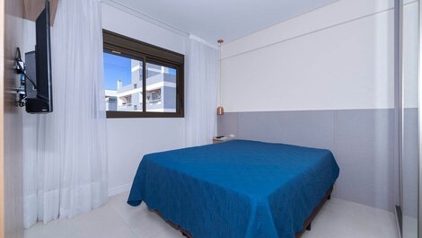 209G - Hermoso apartamento con piscina, 2 suites en Praia de Bombas - SC