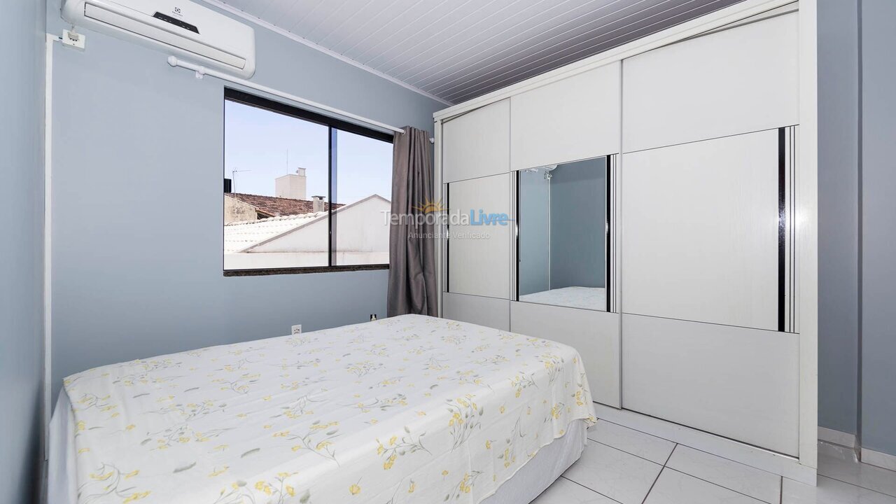 House for vacation rental in Bombinhas (Praia de Bombas)