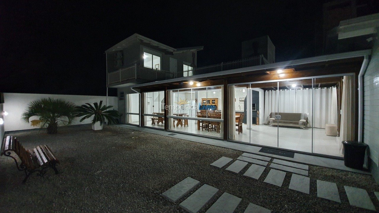 Casa para aluguel de temporada em Palhoça (Praia do Sonho)