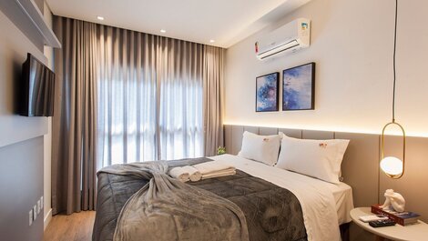 Volo Palace 203 - 2 Suites, sleeps 9, on Borges (two blocks from Rua...