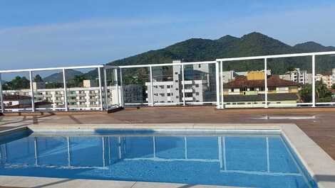 Apartment for up to 5 people with pool in Ubatuba