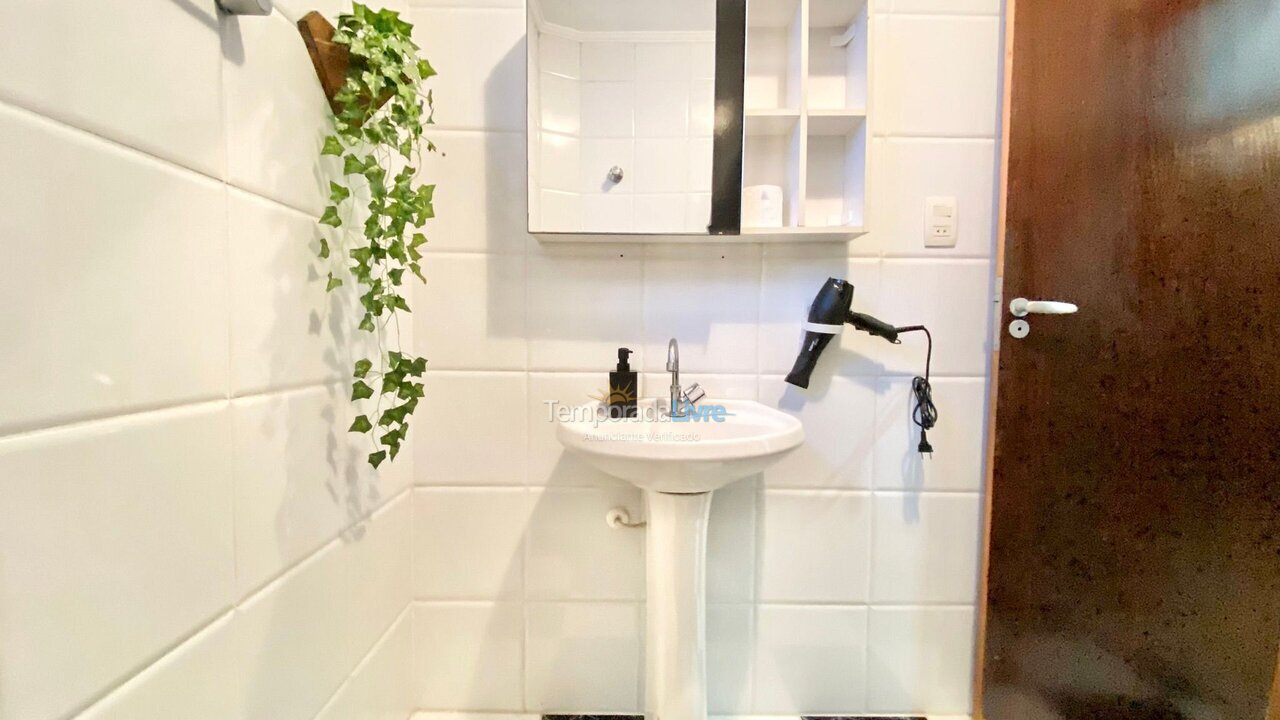 Apartamento para aluguel de temporada em Santos (Embare)