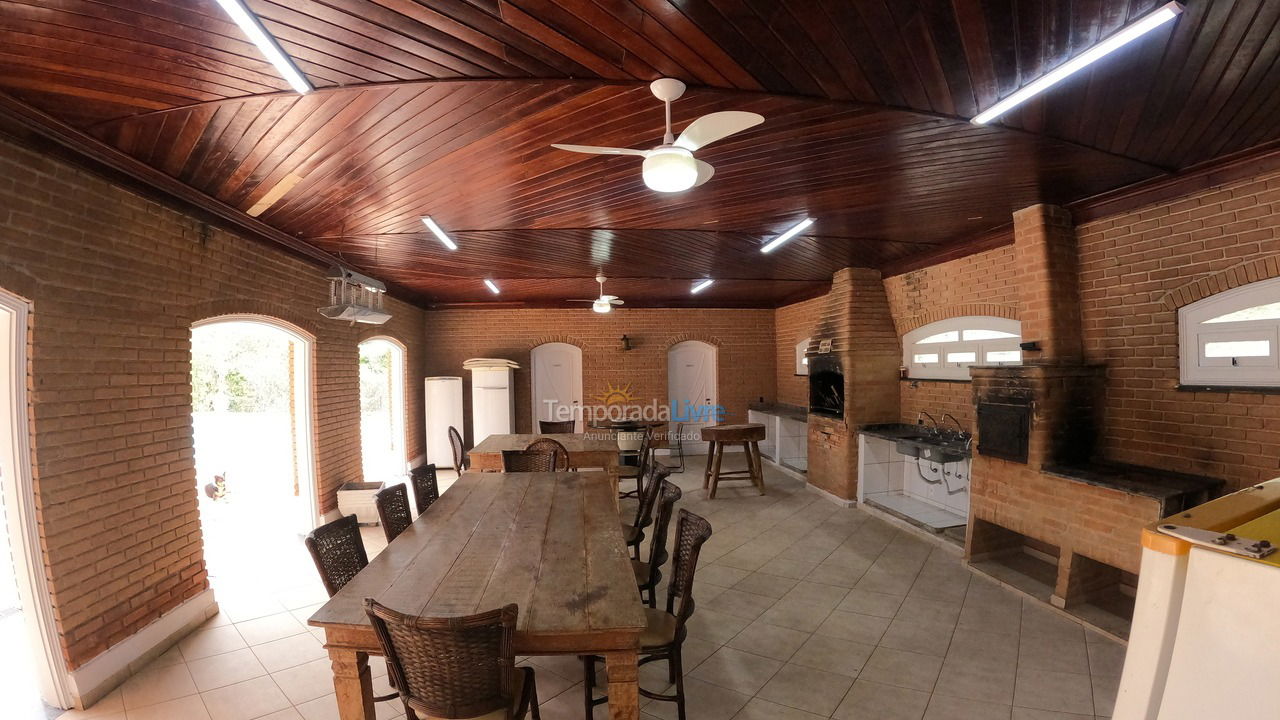 Chácara / sítio para aluguel de temporada em Bragança Paulista (Bairro Birica de Campo Novo)