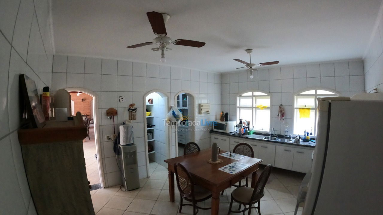 Chácara / sítio para aluguel de temporada em Bragança Paulista (Bairro Birica de Campo Novo)