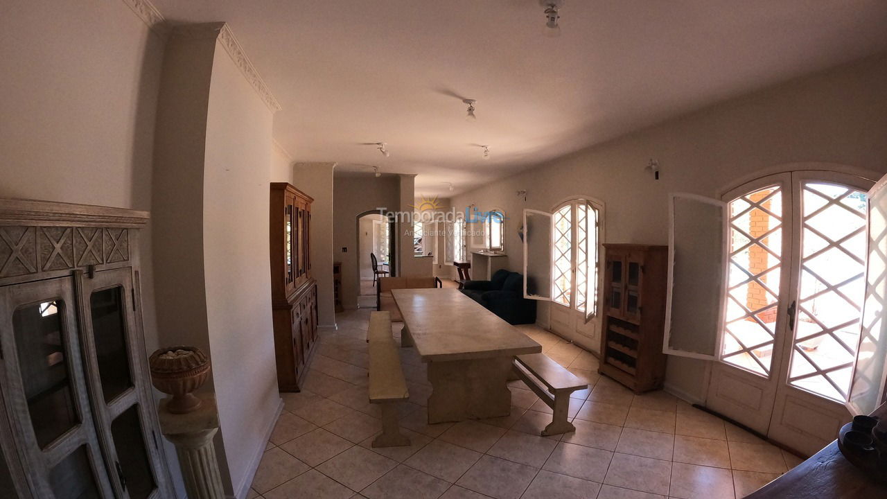 Chácara / sítio para aluguel de temporada em Bragança Paulista (Bairro Birica de Campo Novo)