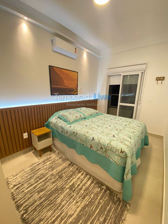 Apartamento para aluguel de temporada em Ubatuba (Praia das Toninhas)