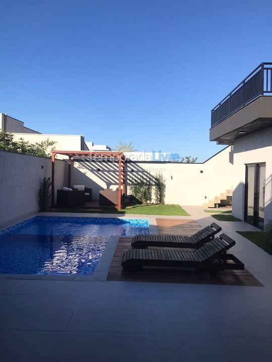 House for vacation rental in Guaratuba (Praia das Palmeiras)