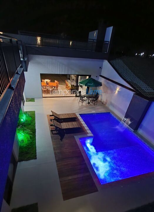 House for vacation rental in Guaratuba (Praia das Palmeiras)
