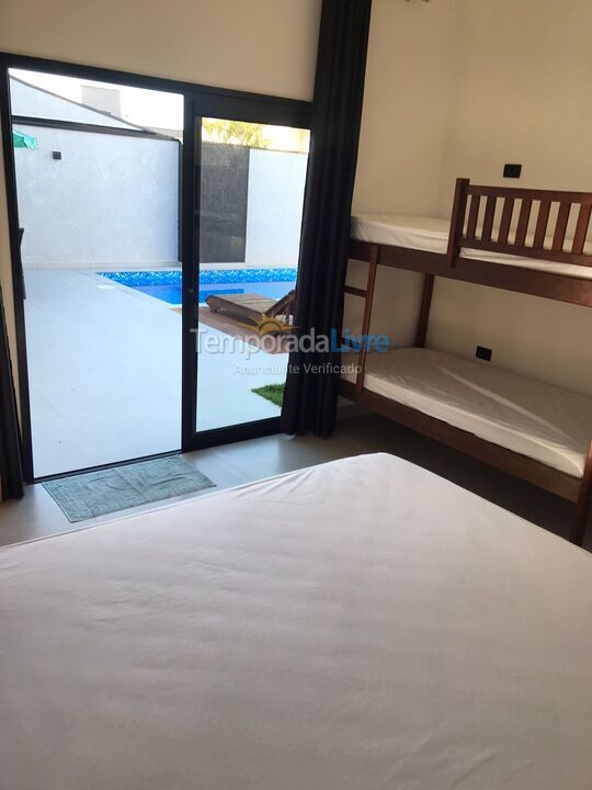 House for vacation rental in Guaratuba (Praia das Palmeiras)