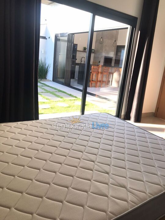 House for vacation rental in Guaratuba (Praia das Palmeiras)