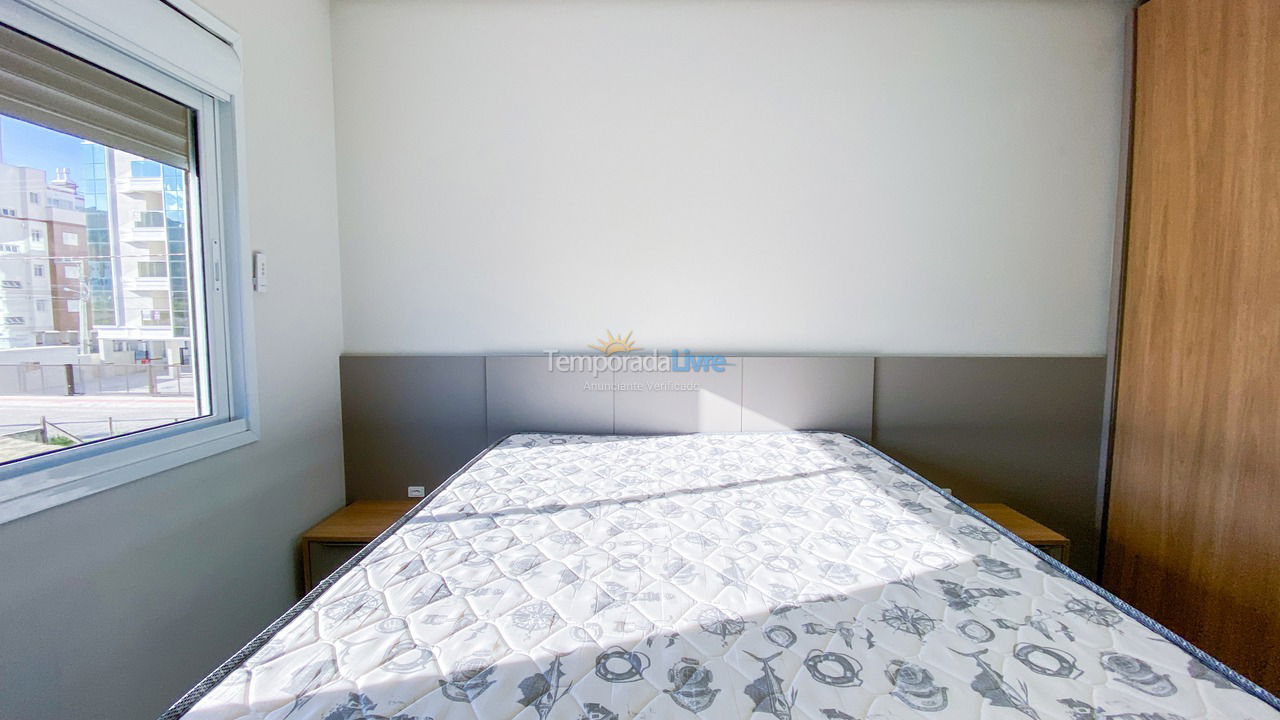 Apartamento para alquiler de vacaciones em Governador Celso Ramos (Praia de Palmas)